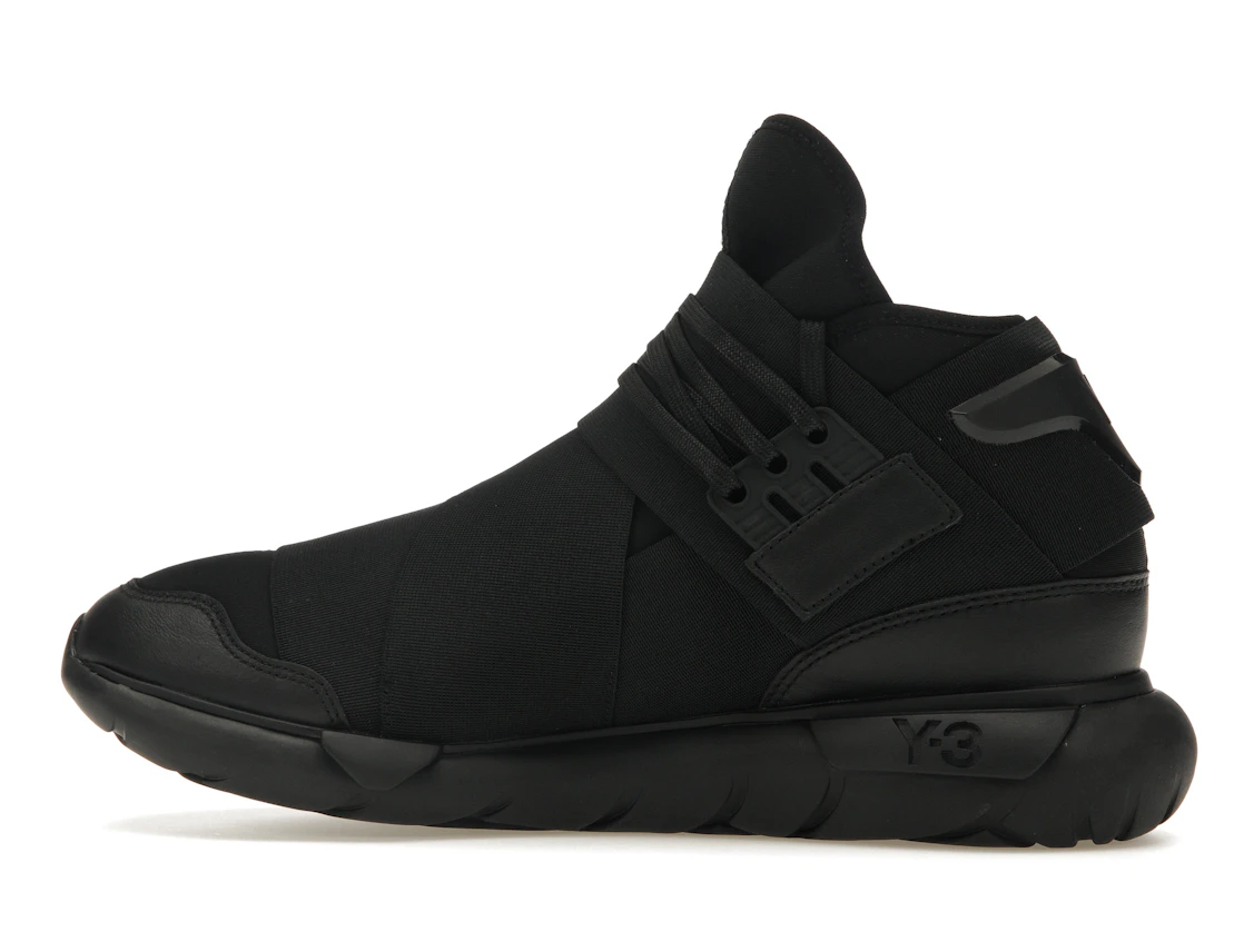 Vue 20 de adidas Y-3 Qasa Triple Black