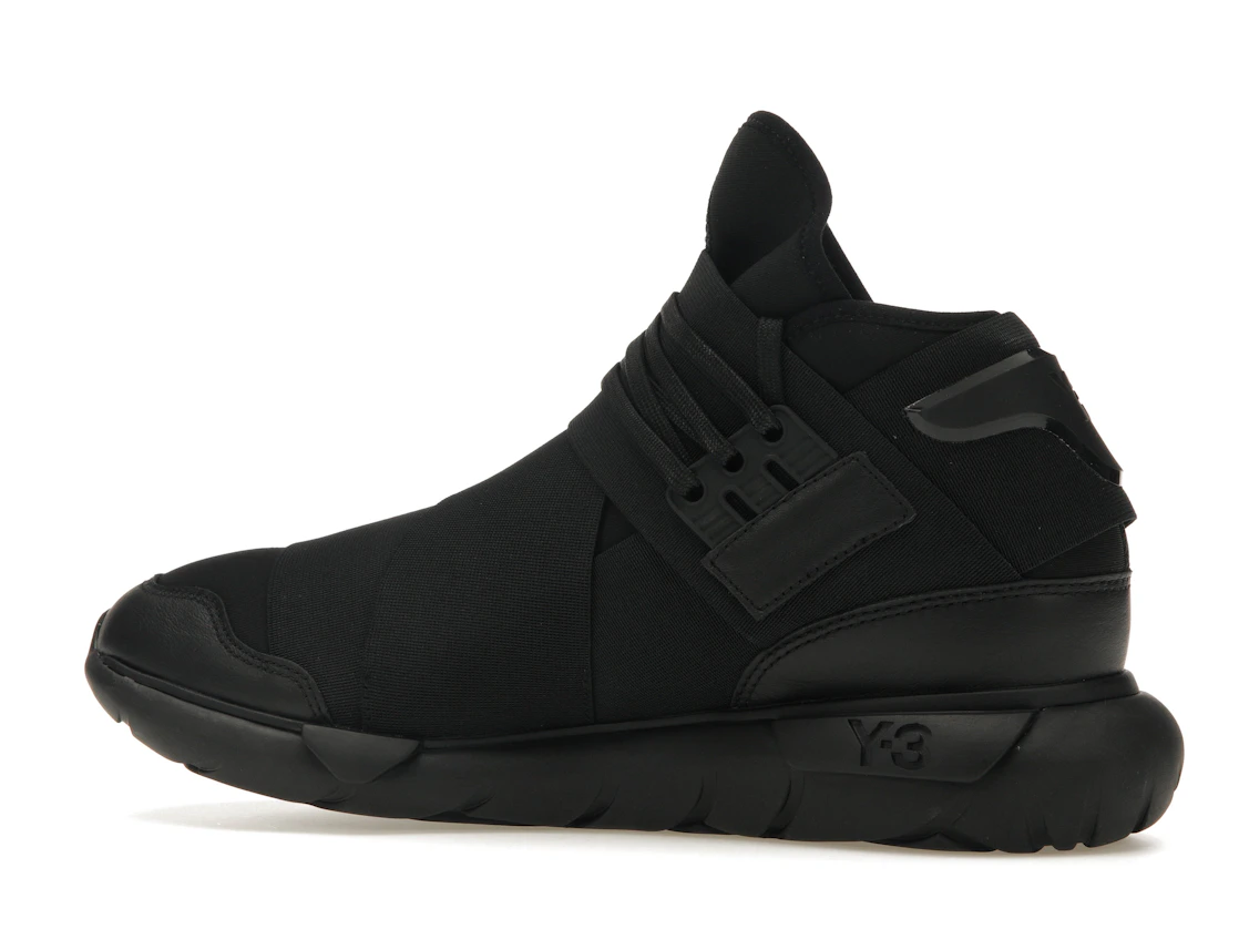 Vue 21 de adidas Y-3 Qasa Triple Black