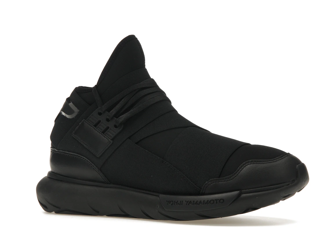 Vue 4 de adidas Y-3 Qasa Triple Black