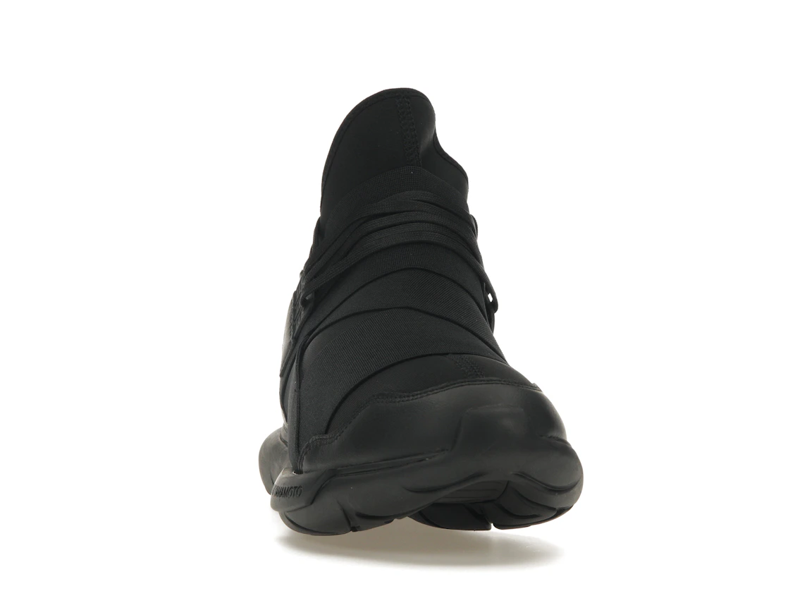 Vue 9 de adidas Y-3 Qasa Triple Black
