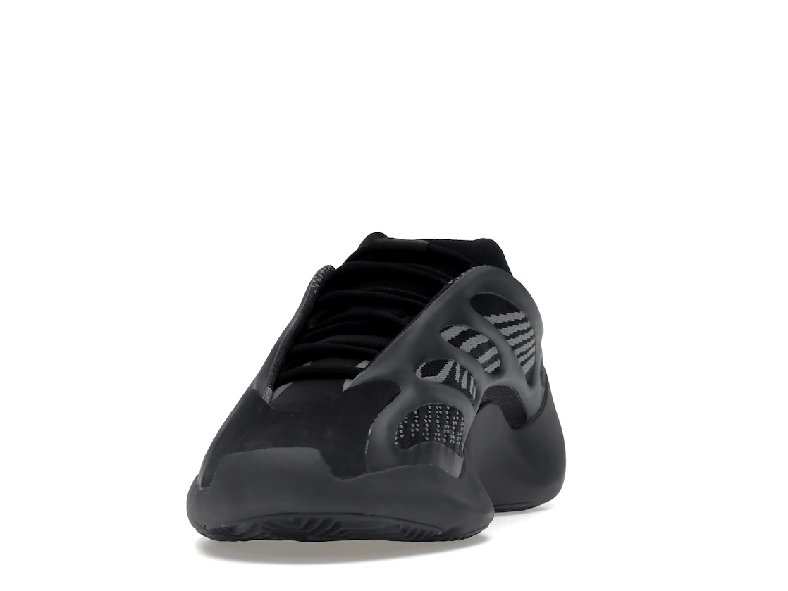 Vue 12 de adidas Yeezy 700 V3 Dark Glow
