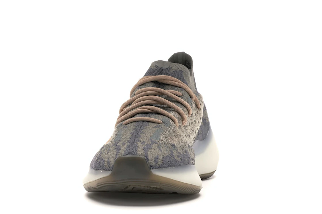 Vue 11 de adidas Yeezy Boost 380 Mist Reflective