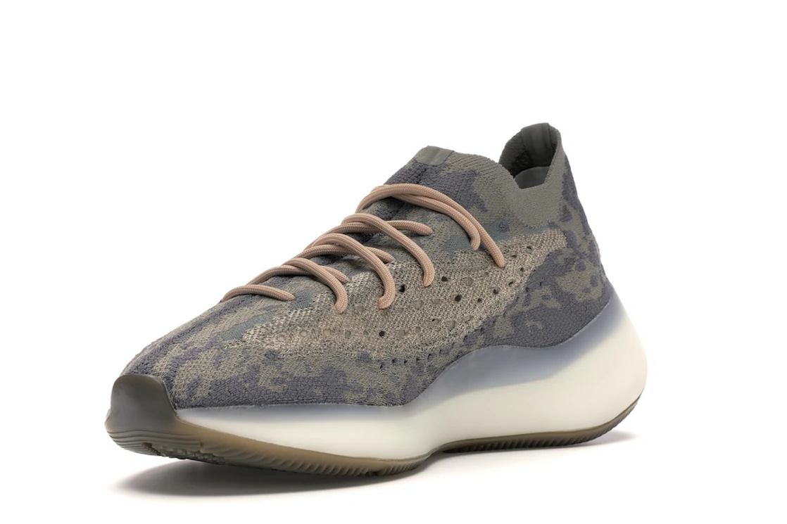 Vue 14 de adidas Yeezy Boost 380 Mist Reflective