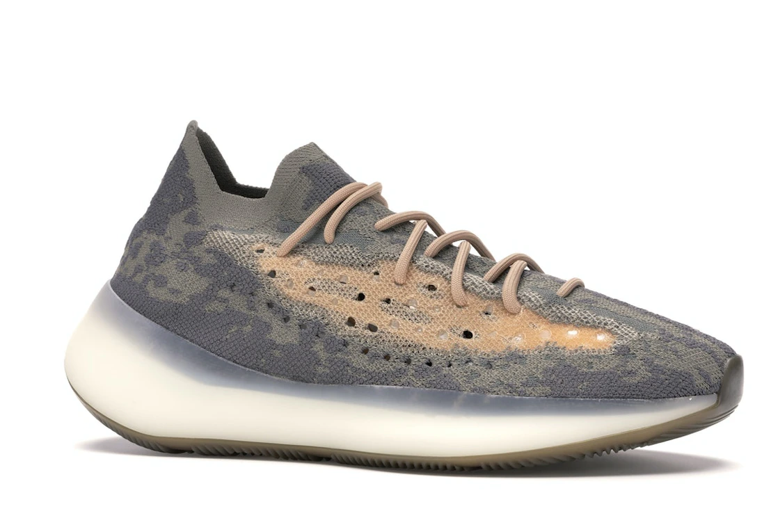 Vue 3 de adidas Yeezy Boost 380 Mist Reflective