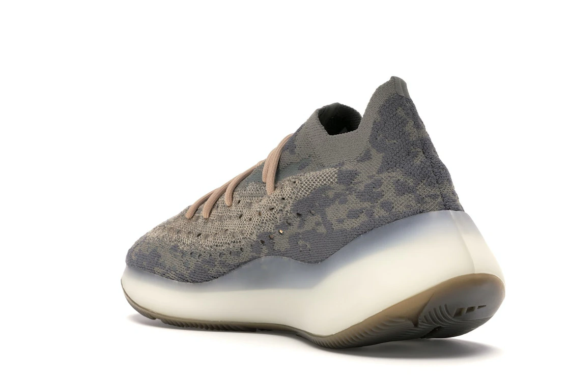 Vue 24 de adidas Yeezy Boost 380 Mist Reflective