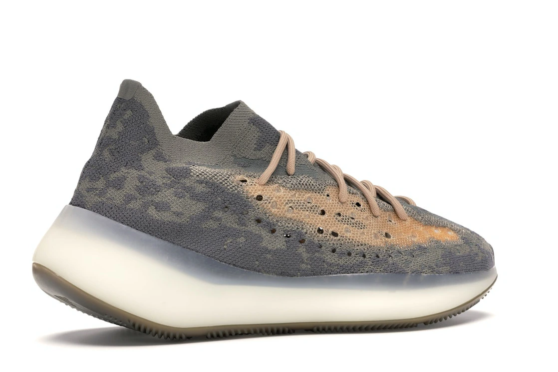 Vue 34 de adidas Yeezy Boost 380 Mist Reflective