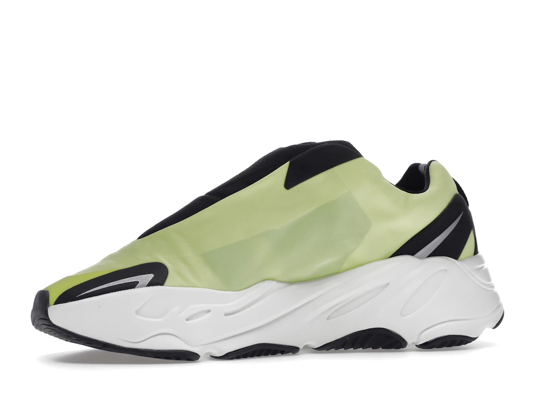 Vue 17 de adidas Yeezy Boost 700 MNVN Laceless Phosphor