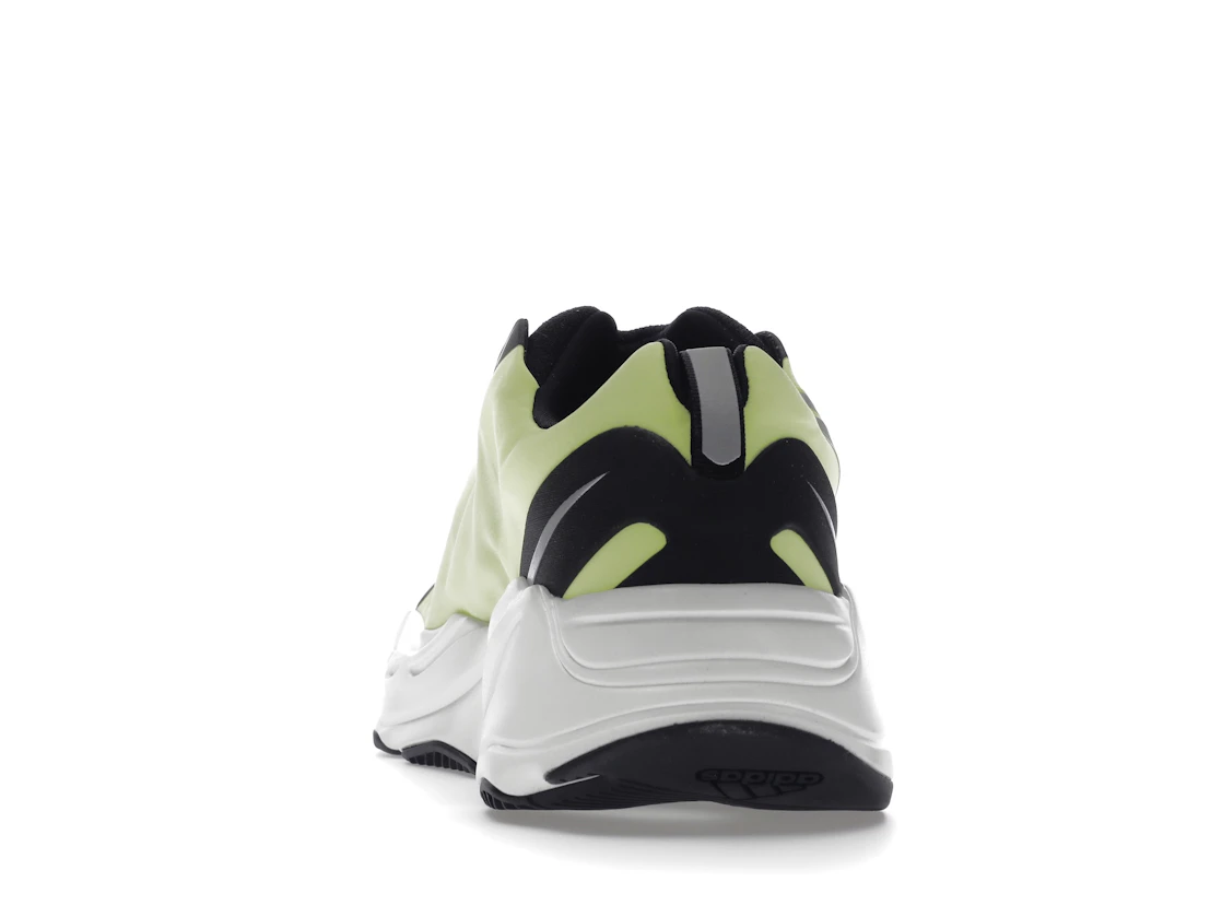 Vue 27 de adidas Yeezy Boost 700 MNVN Laceless Phosphor