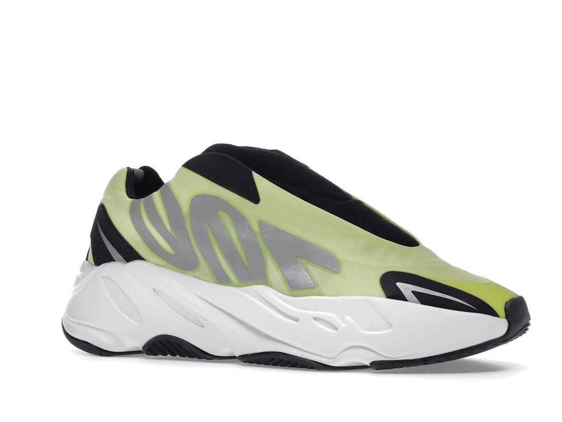 Vue 4 de adidas Yeezy Boost 700 MNVN Laceless Phosphor
