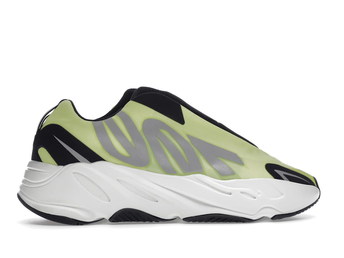 Vue 36 de adidas Yeezy Boost 700 MNVN Laceless Phosphor