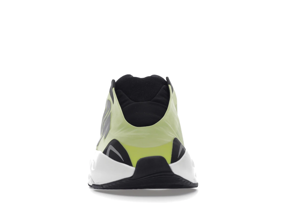 Vue 10 de adidas Yeezy Boost 700 MNVN Laceless Phosphor