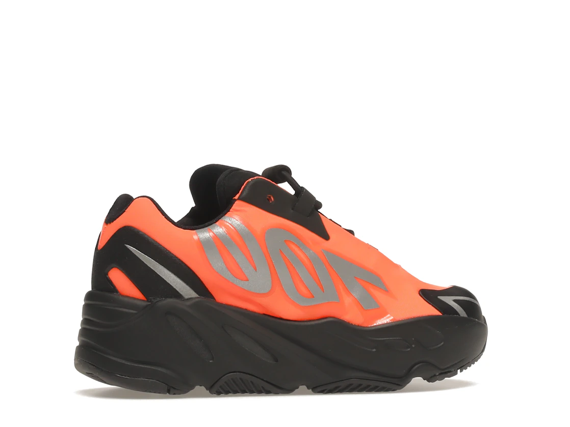 Vue 35 de adidas Yeezy Boost 700 MNVN Orange (Infants)
