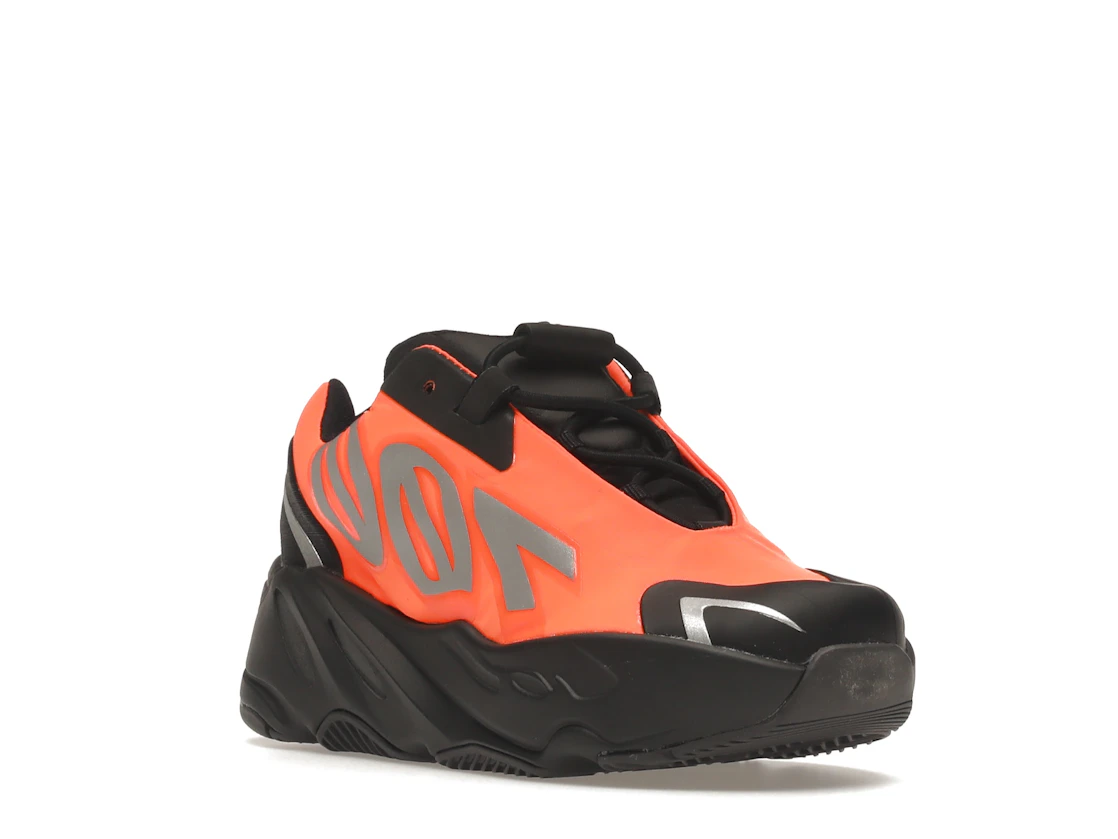 Vue 6 de adidas Yeezy Boost 700 MNVN Orange (Infants)