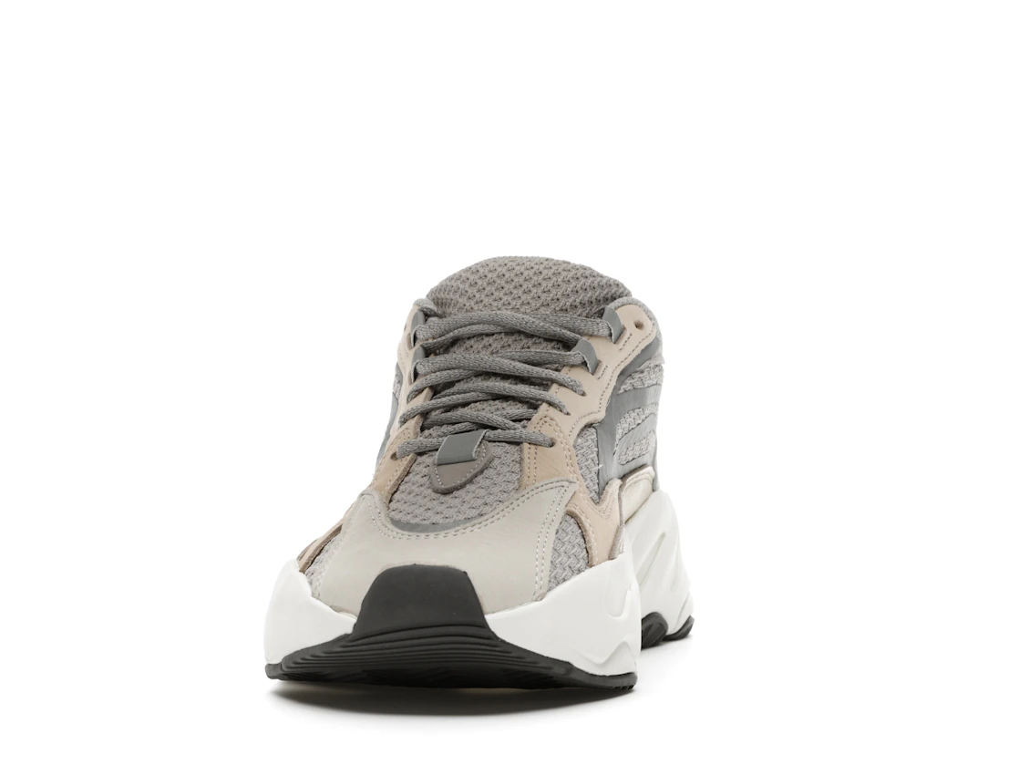 Vue 11 de adidas Yeezy Boost 700 V2 Cream