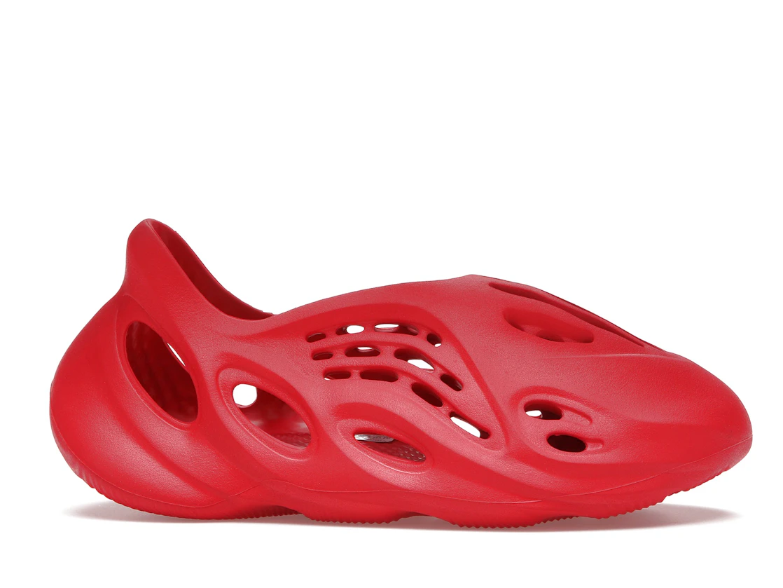 Vue 2 de adidas Yeezy Foam RNNR Vermillion