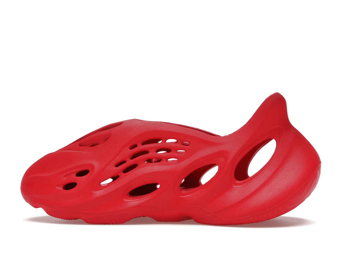 Vue 20 de adidas Yeezy Foam RNNR Vermillion