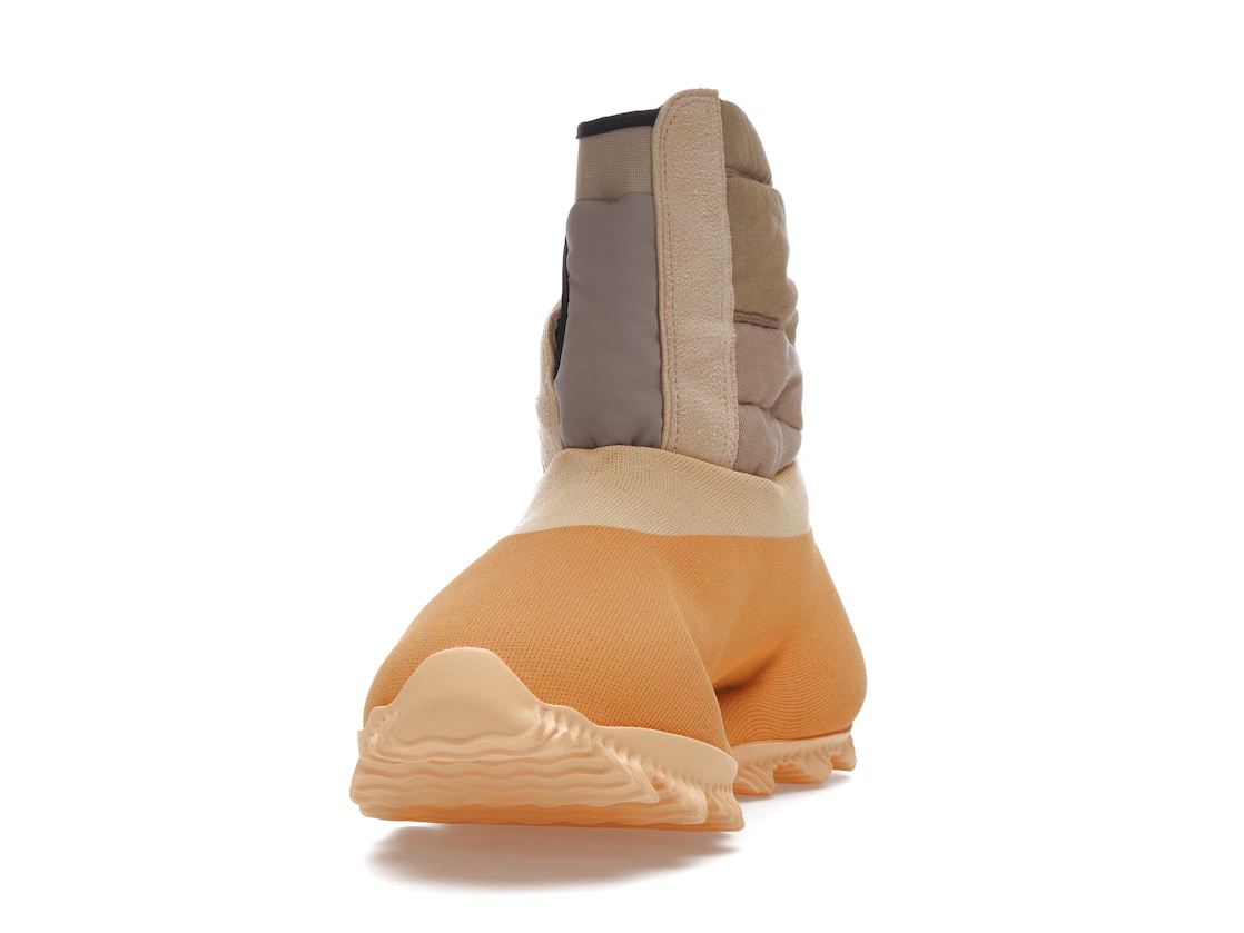 Vue 12 de adidas Yeezy Knit RNR Boot Sulfur
