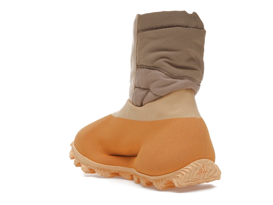 Vue 24 de adidas Yeezy Knit RNR Boot Sulfur