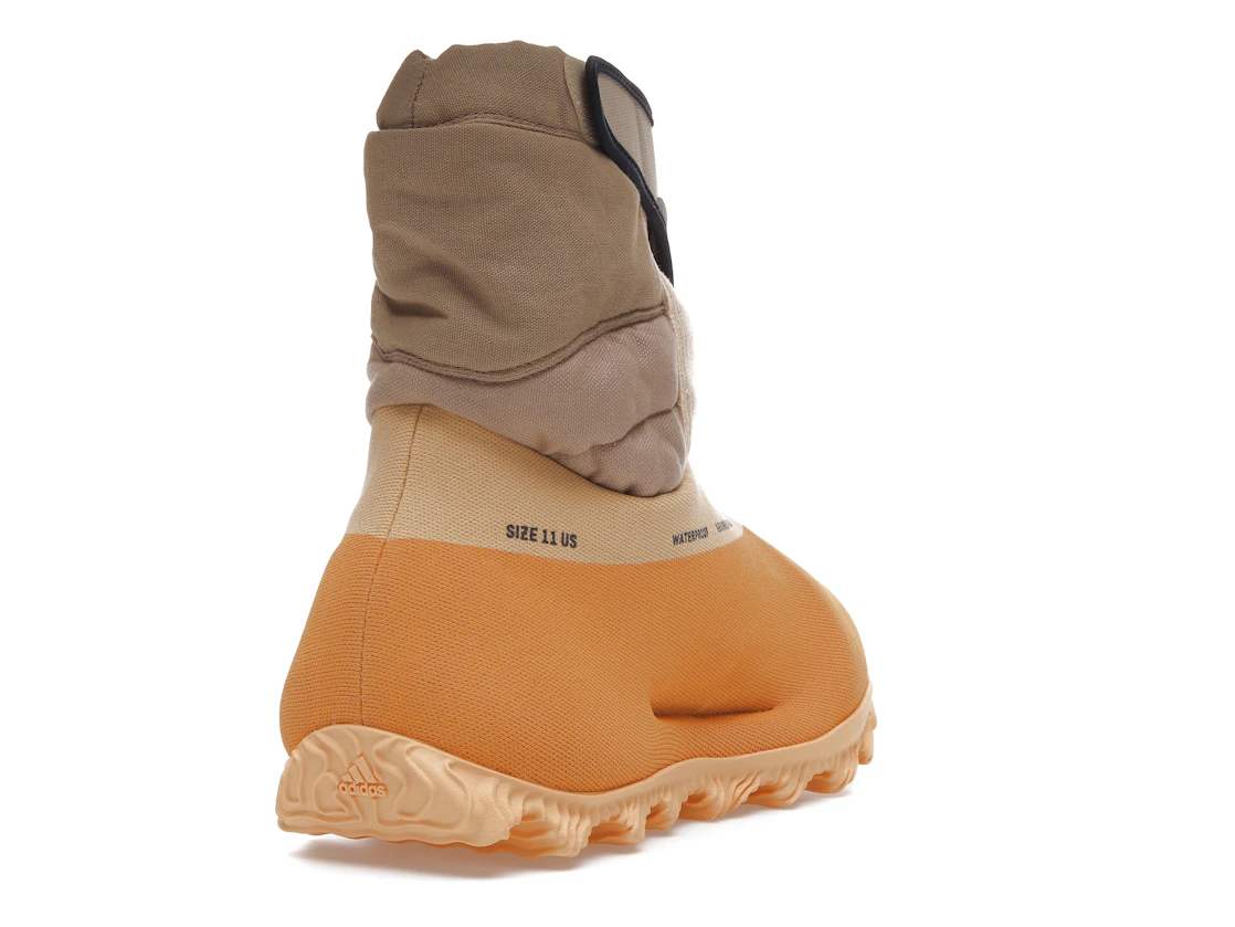 Vue 31 de adidas Yeezy Knit RNR Boot Sulfur