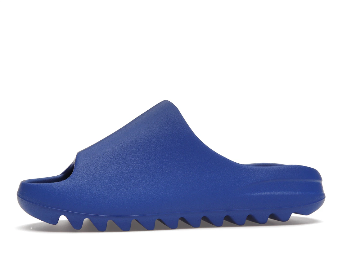 Vue 18 de adidas Yeezy Slide Azure