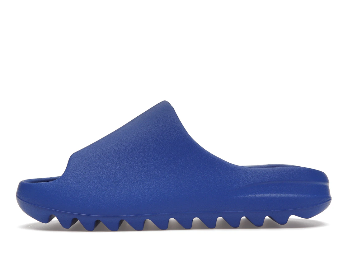 Vue 19 de adidas Yeezy Slide Azure
