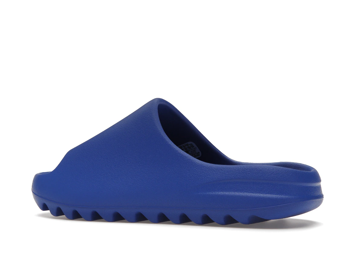Vue 22 de adidas Yeezy Slide Azure
