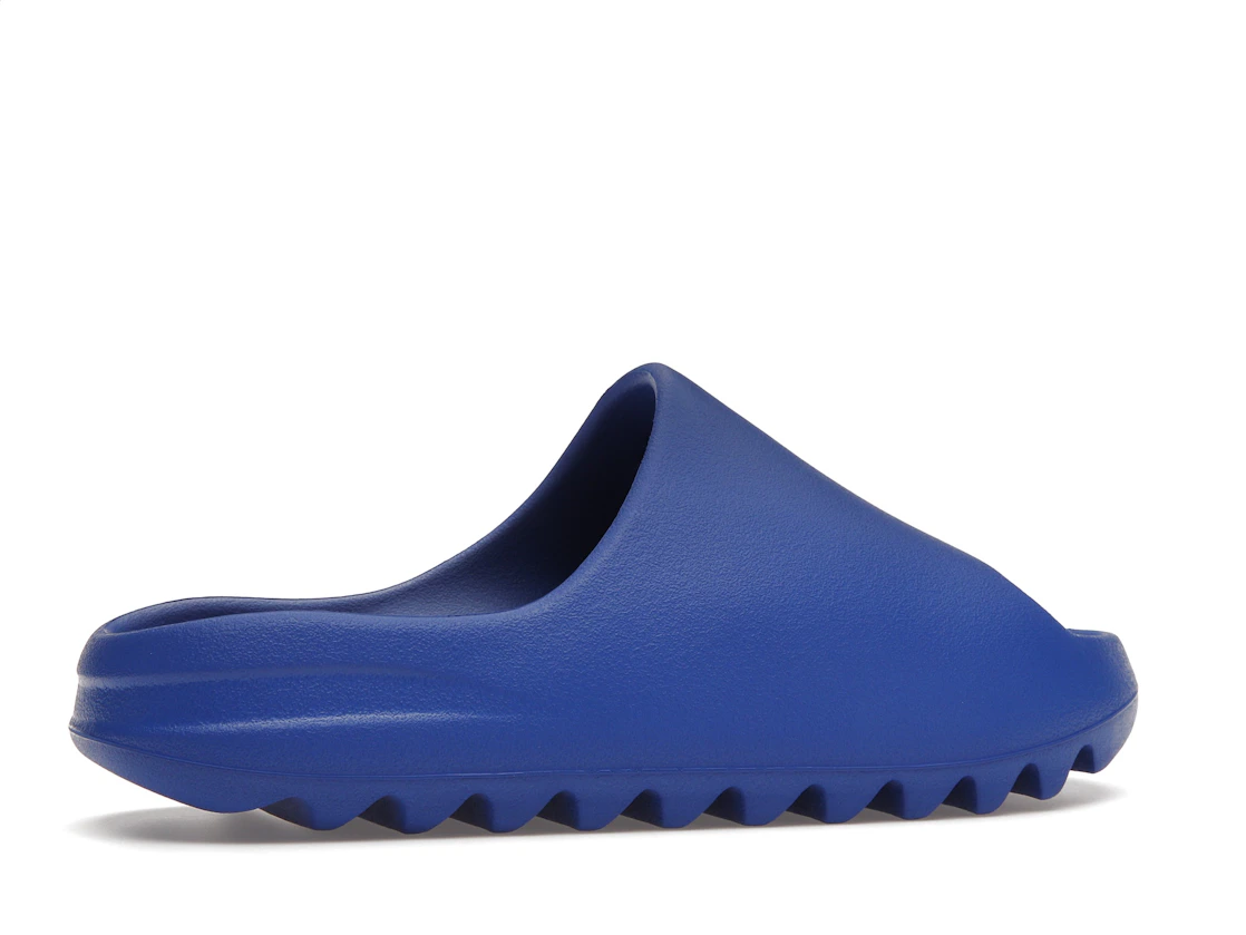 Vue 35 de adidas Yeezy Slide Azure